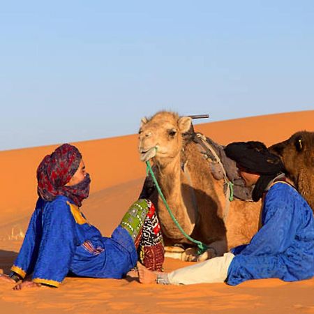 מרזאוגה Desert Berber Fire Camp מראה חיצוני תמונה